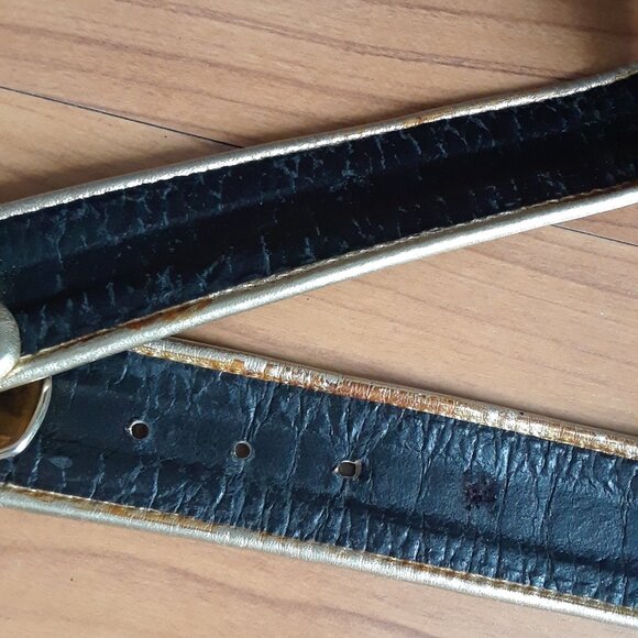 Black Faux Suede Belt With Large Gold Tone Buckle - Picture 2 of 9